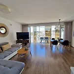 Marinaview Center Split