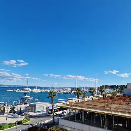 Marinaview Center Apartment